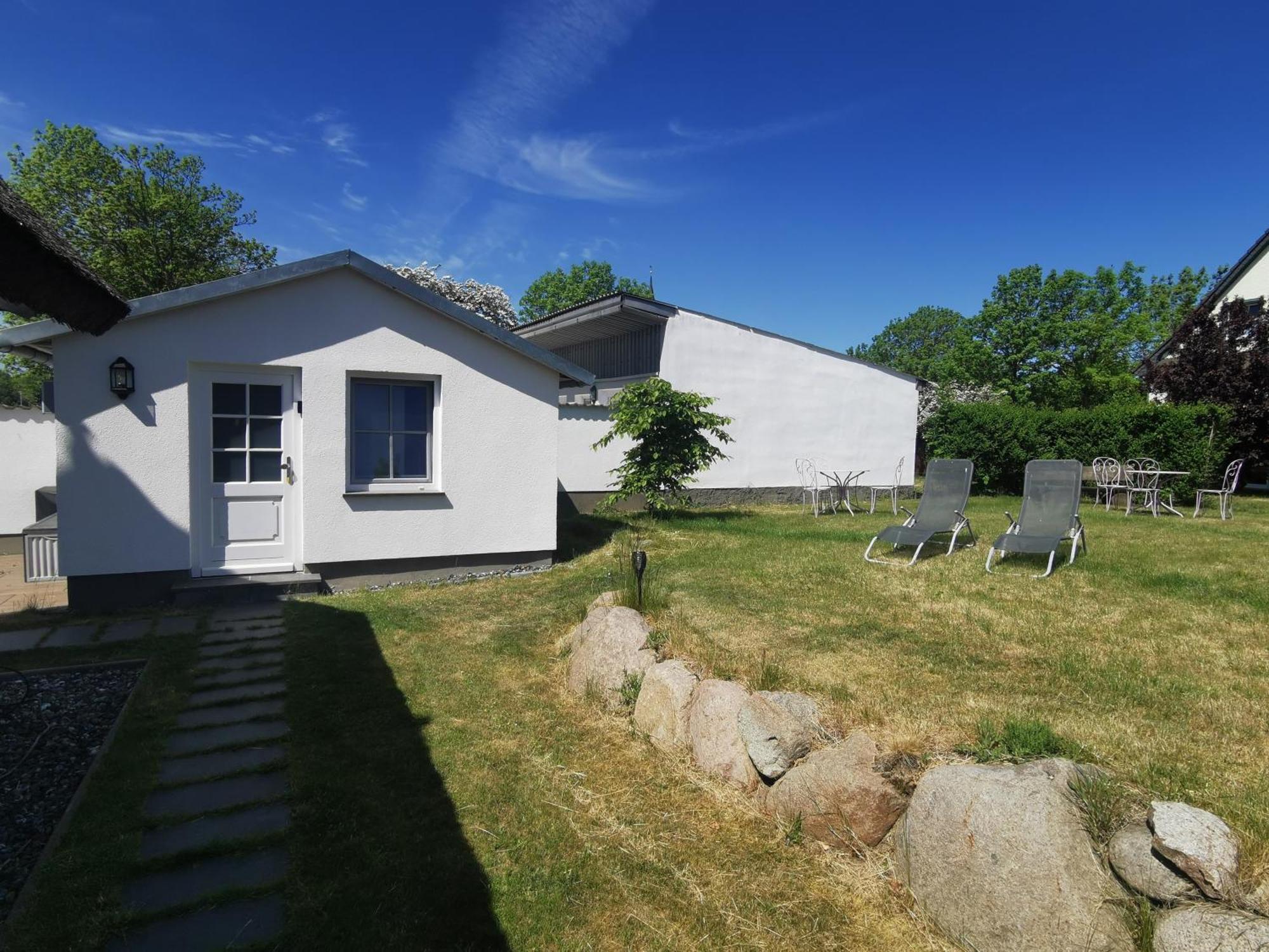 Reetferienhaus - Schaprode Hafen Bagian luar foto